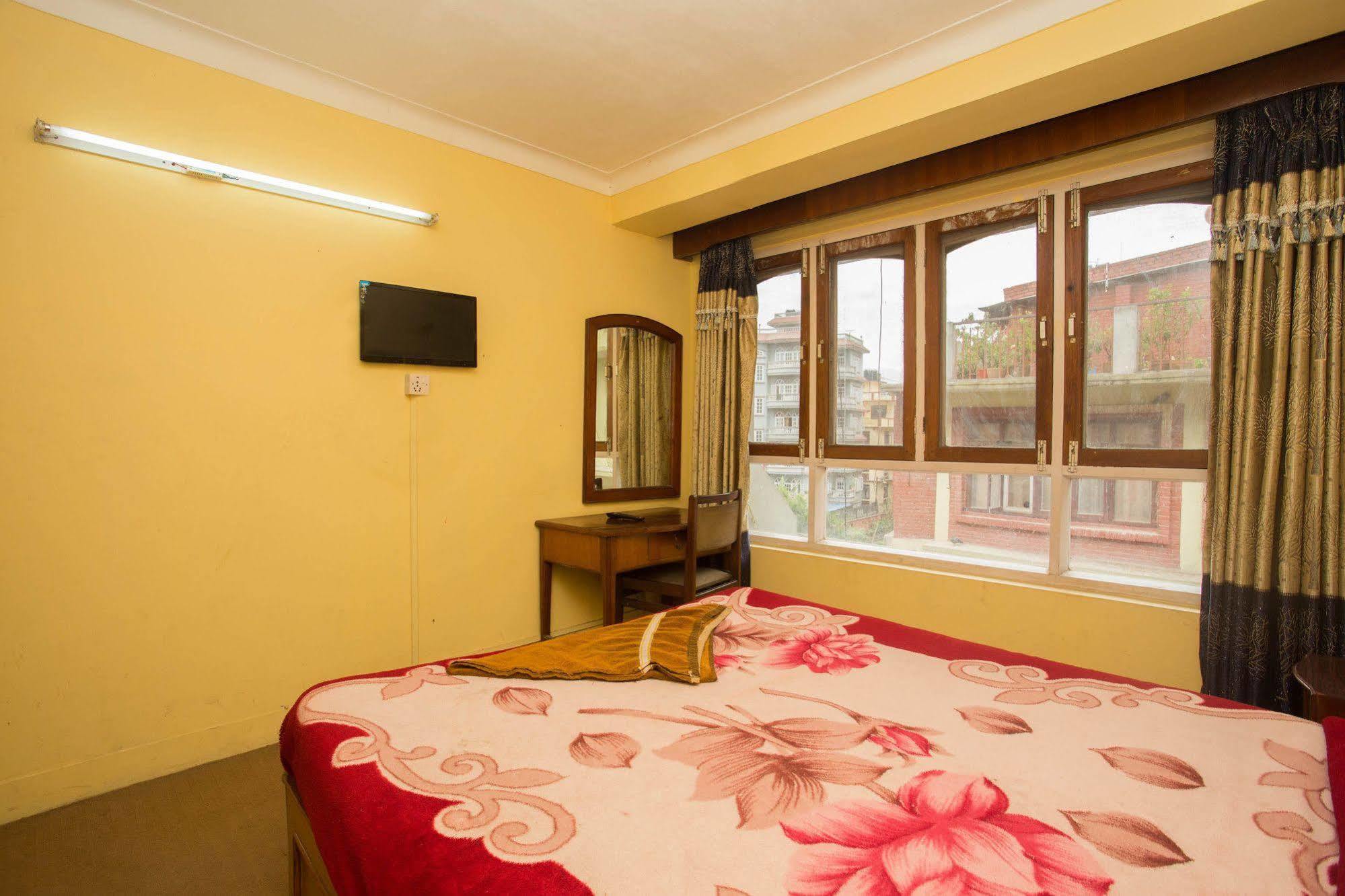 Hotel Red Panda Kathmandu Exteriör bild